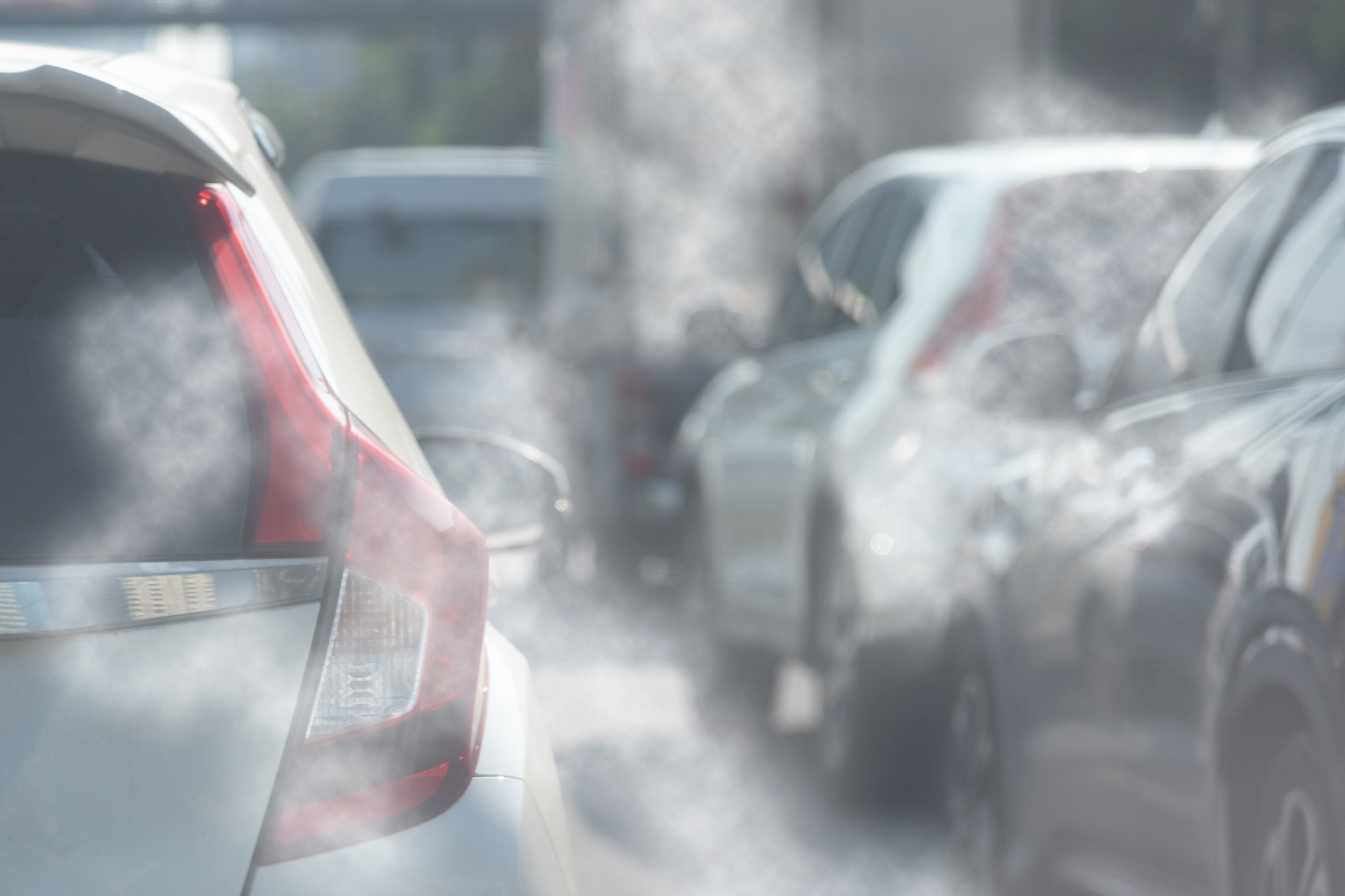 Study: Air pollution exposure and head and neck cancer incidence. Image Credit: khunkornStudio/Shutterstock.com