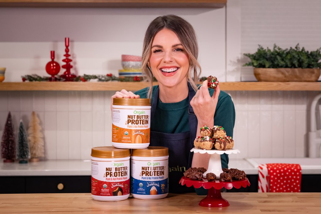 Ali Manno-Fedotowsky with Orgain healthy protein desserts