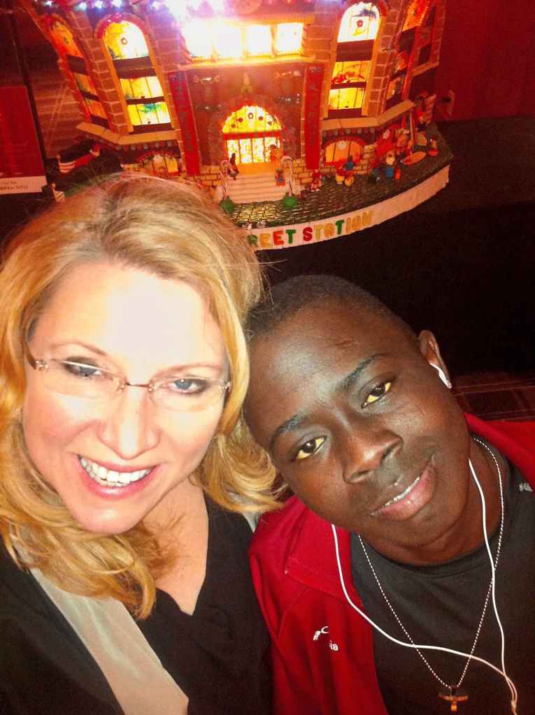 Delilah Rene happily poses with her late son Sammy