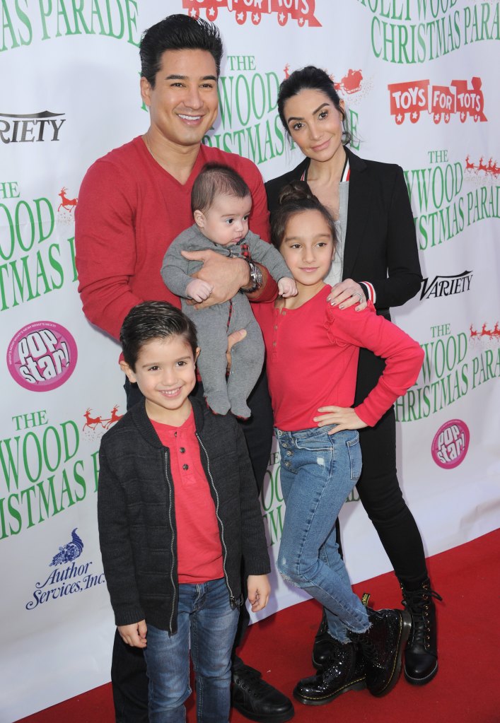 Mario and Courtney Lopez with their sons, Dominic and Santino, and daughter, Gia, in 2019