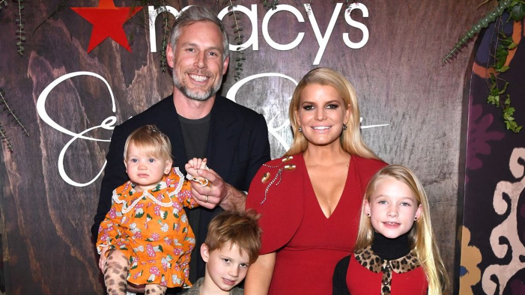 Jessica Simpson, Eric Johnson, Birdie Mae Johnson, Ace Knute Johnson and Maxwell Drew Johnson in 2020