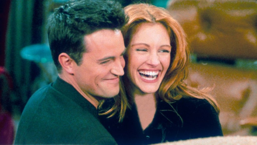 Matthew Perry and Julia Roberts in 1995