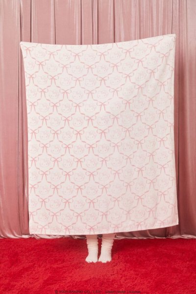 Forever 21 Hello Kitty Bow Throw Blanket